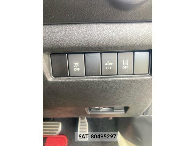 Suzuki SWIFT 2018-06 8415264-16