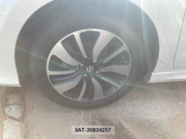 Suzuki SWIFT 2017-05 8415267-6