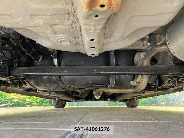 Suzuki SWIFT 2013-11 8415270-19