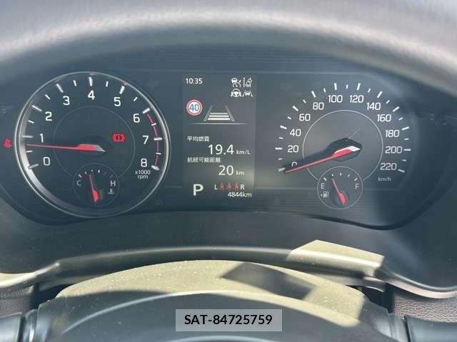 Suzuki SWIFT 2025-09 8415255-19