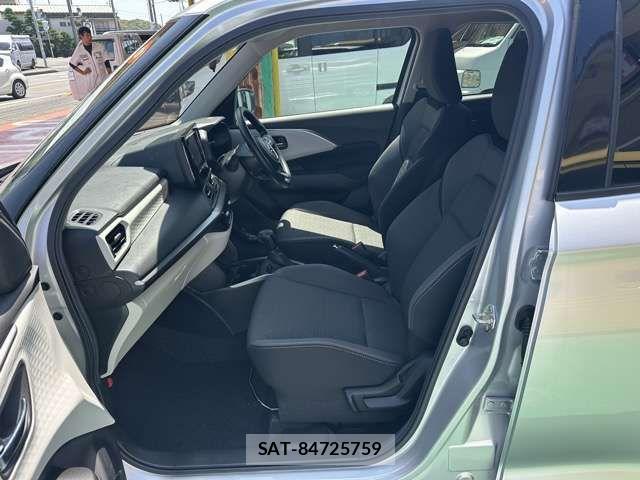 Suzuki SWIFT 2025-09 8415255-5