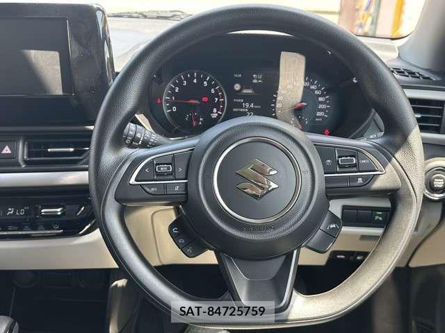 Suzuki SWIFT 2025-09 8415255-8