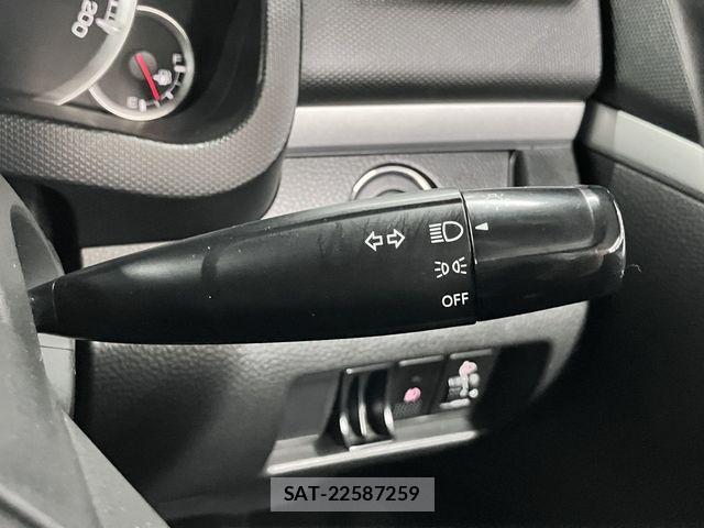 Suzuki SWIFT 2012-01 8415271-21