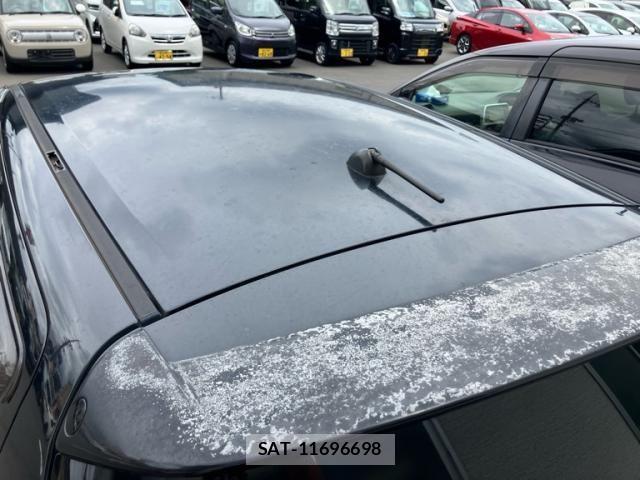 Suzuki SWIFT 2014-03 8415281-10