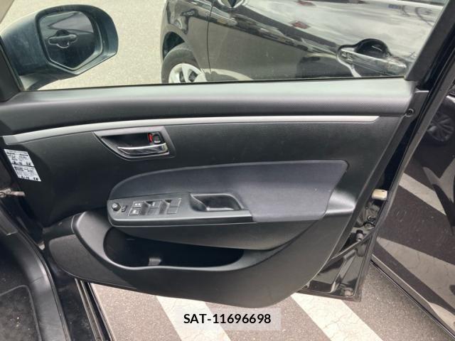 Suzuki SWIFT 2014-03 8415281-12