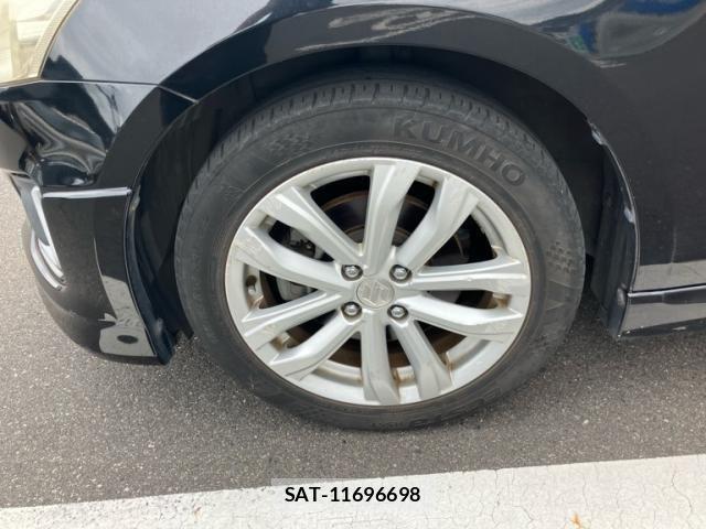 Suzuki SWIFT 2014-03 8415281-6