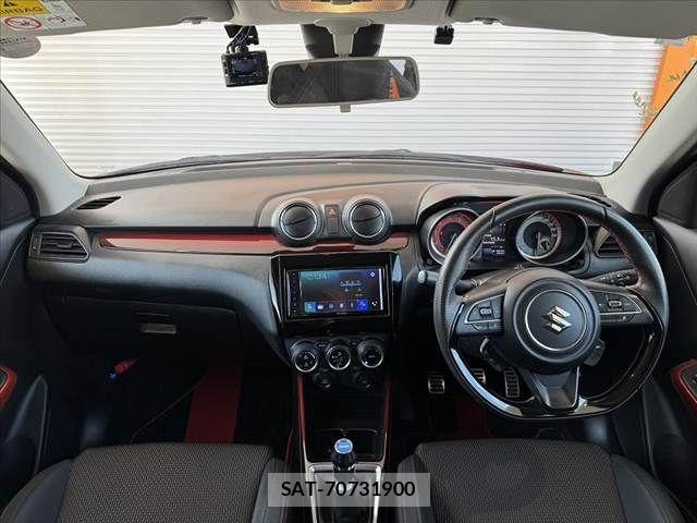 Suzuki SWIFT 2022-11 8415256-1