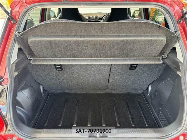 Suzuki SWIFT 2022-11 8415256-19