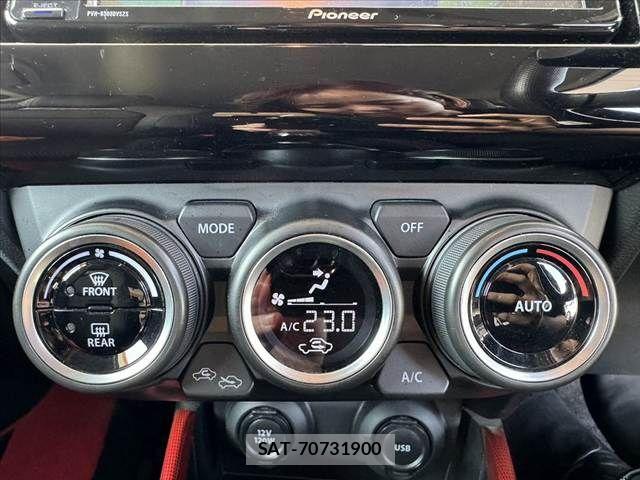 Suzuki SWIFT 2022-11 8415256-24