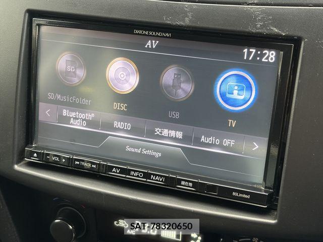 Suzuki SWIFT 2014-03 8415268-20