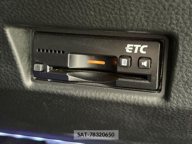 Suzuki SWIFT 2014-03 8415268-27
