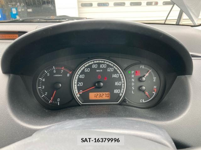 Suzuki SWIFT 2009-08 8415292-19