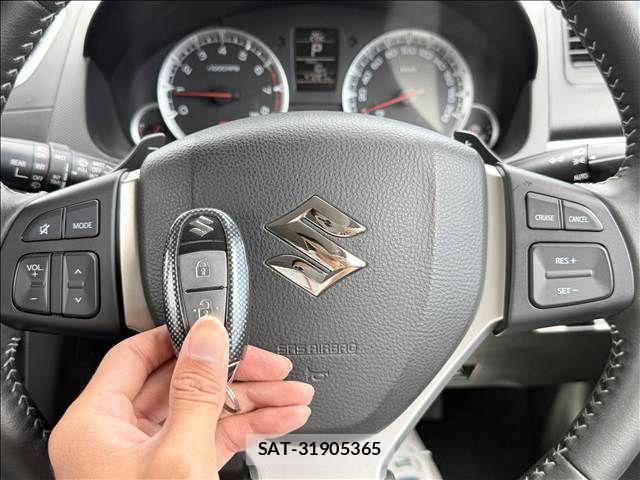 Suzuki SWIFT 2015-05 8415265-17
