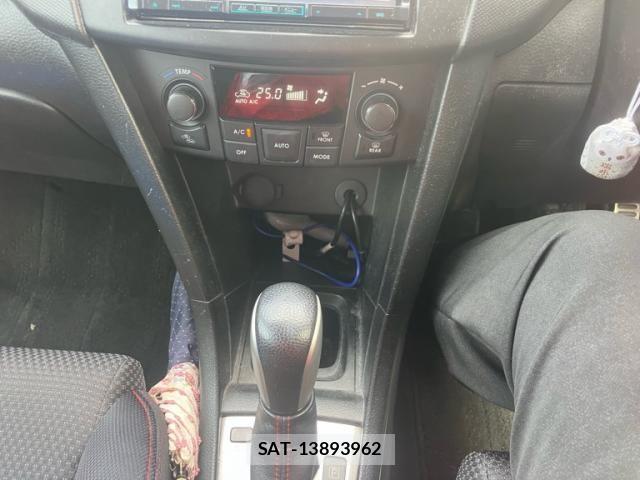 Suzuki SWIFT 2013-03 8415280-17