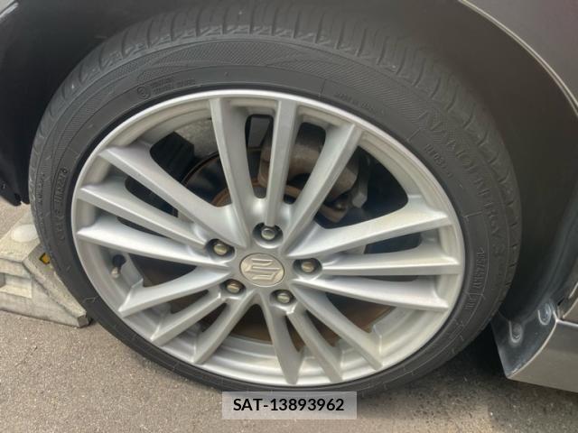 Suzuki SWIFT 2013-03 8415280-7
