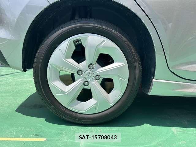Suzuki SWIFT 2024-01 8415257-11