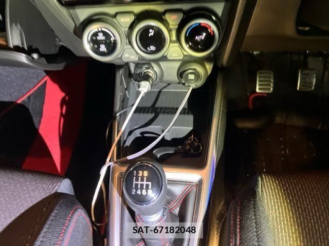 Suzuki SWIFT 2025-05 8415243-12