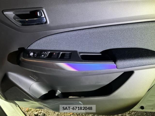 Suzuki SWIFT 2025-05 8415243-6