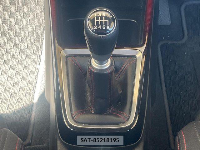 Suzuki SWIFT 2018-10 8438673-3