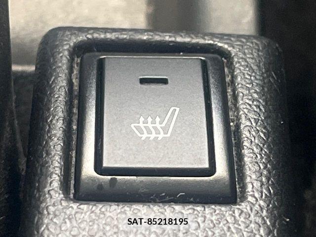Suzuki SWIFT 2018-10 8438673-4