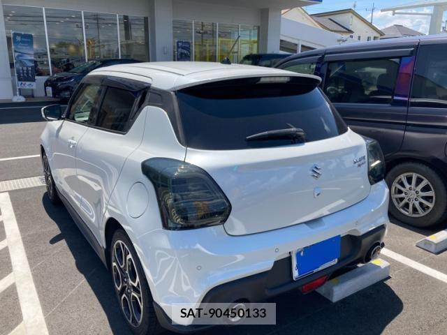 Suzuki SWIFT 2023-04 8438949-2