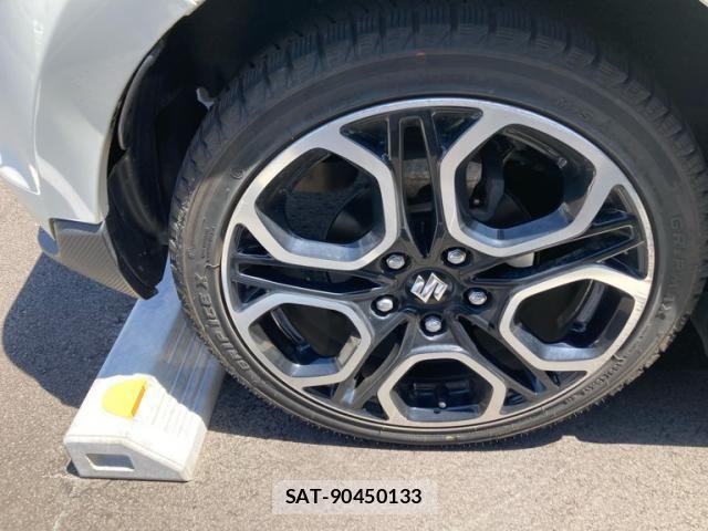 Suzuki SWIFT 2023-04 8438949-6