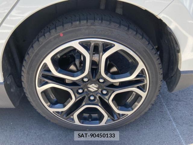 Suzuki SWIFT 2023-04 8438949-8
