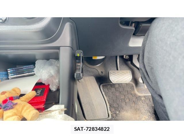 Suzuki SWIFT 2008-04 8438951-10