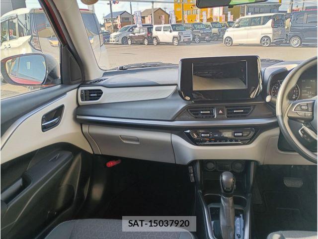 Suzuki SWIFT 2025-05 8438950-15