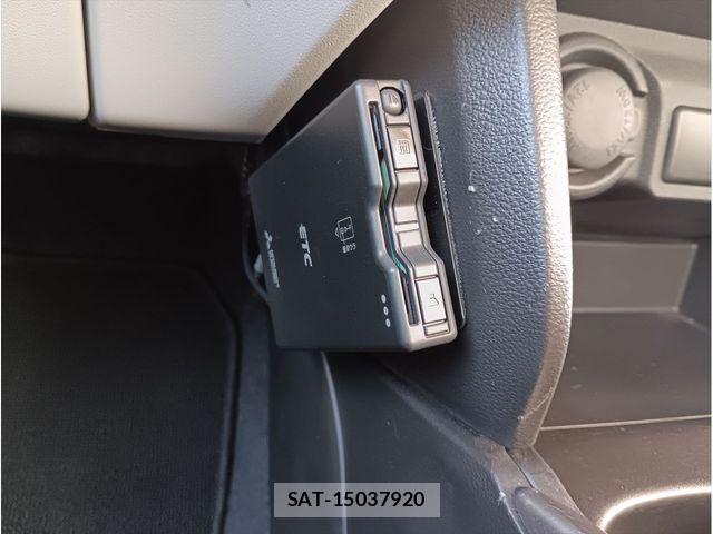 Suzuki SWIFT 2025-05 8438950-17