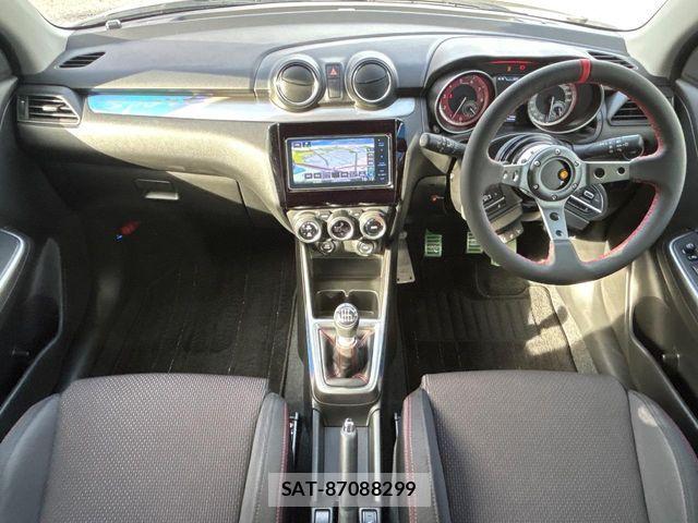 Suzuki SWIFT 2025-03 8458555-1