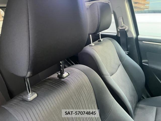 Suzuki SWIFT 2011-03 8458564-10