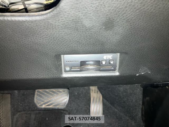 Suzuki SWIFT 2011-03 8458564-16