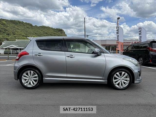 Suzuki SWIFT 2016-11 8458560-11