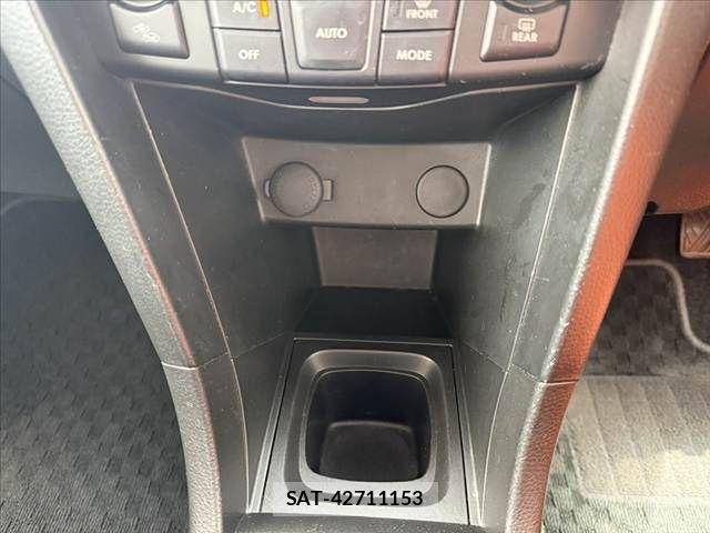 Suzuki SWIFT 2016-11 8458560-29