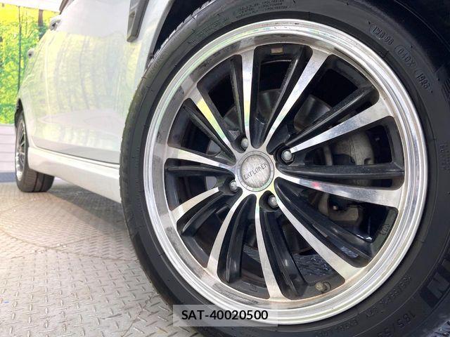 Suzuki SWIFT 2013-08 8458561-11