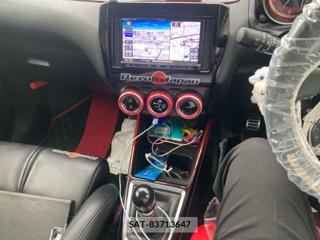Suzuki SWIFT 2018-07 8486134-21