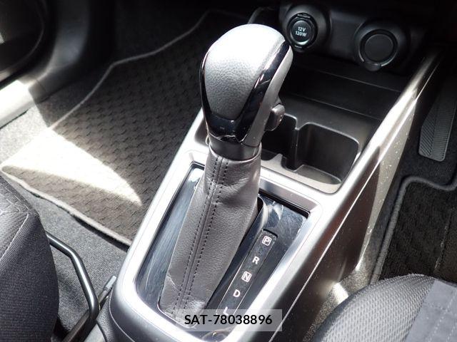 Suzuki SWIFT 2019-02 8486143-10