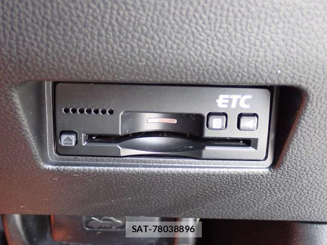 Suzuki SWIFT 2019-02 8486143-5