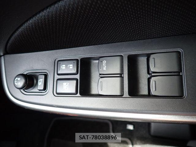 Suzuki SWIFT 2019-02 8486143-6