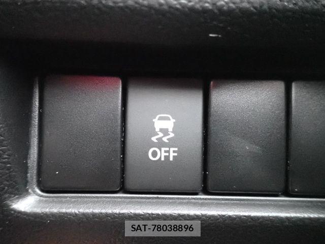 Suzuki SWIFT 2019-02 8486143-7