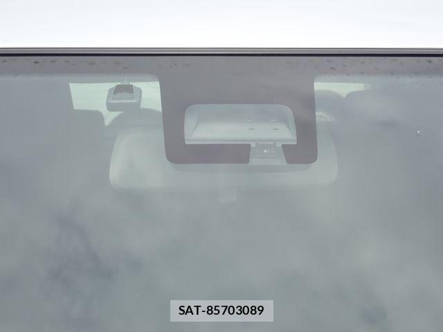 Suzuki SWIFT 2023-06 8486142-24