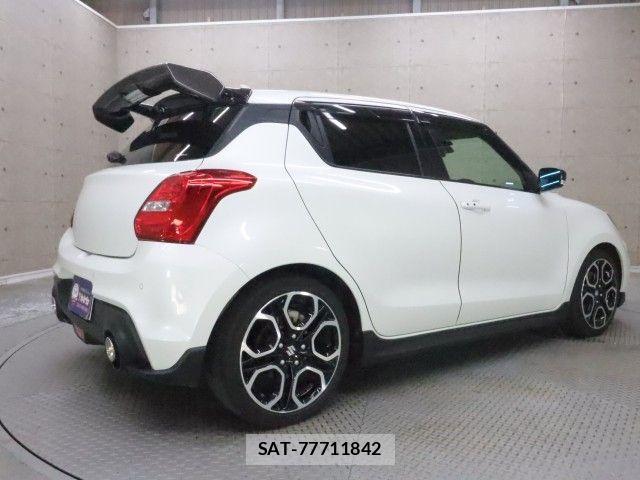 Suzuki SWIFT 2024-04 8527623-1