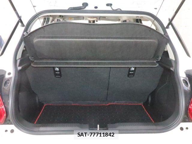 Suzuki SWIFT 2024-04 8527623-7