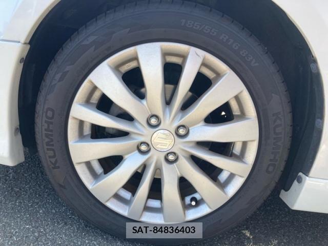 Suzuki SWIFT 2011-12 8527634-9