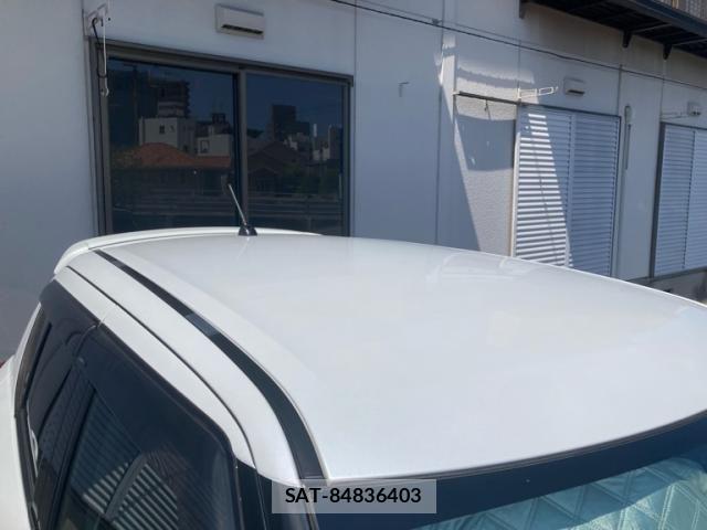 Suzuki SWIFT 2011-12 8527634-11