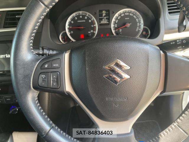 Suzuki SWIFT 2011-12 8527634-16