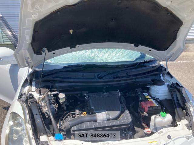 Suzuki SWIFT 2011-12 8527634-27