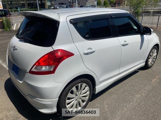 Suzuki SWIFT 2011-12 8527634-3