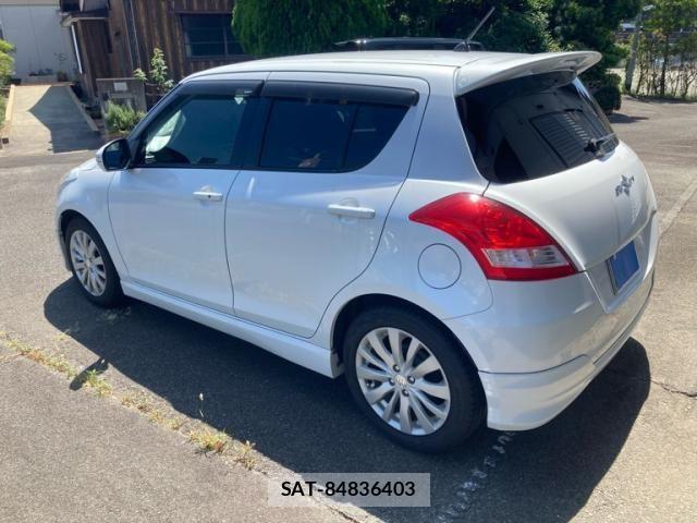 Suzuki SWIFT 2011-12 8527634-4